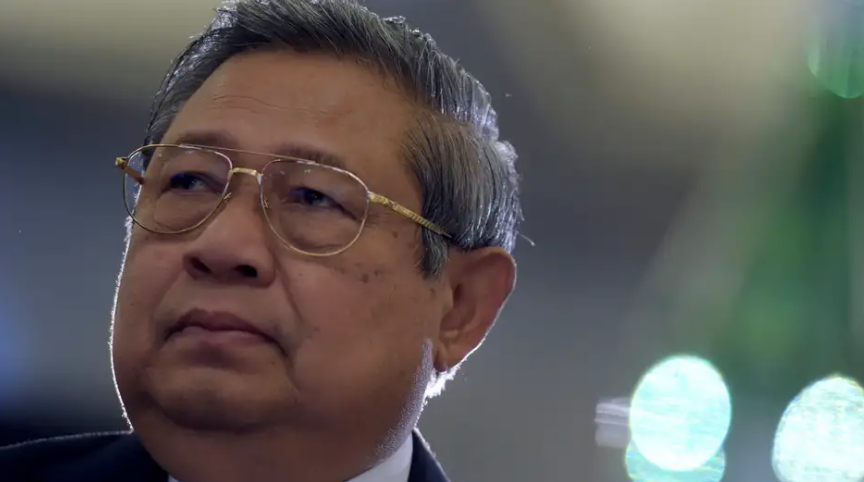 berharap analisisnya salah sehingga Perang Dunia III tidak terjadi