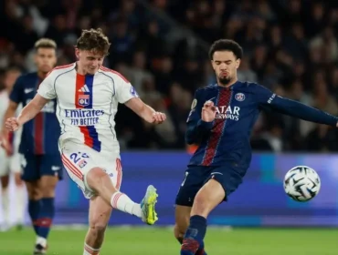 PSG harus menyerah 1-2 dari Lyon dalam laga tandang.