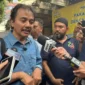 Roy Suryo dan ilustrasi logo Polda Metro Jaya terkait polemik ijazah Presiden RI.