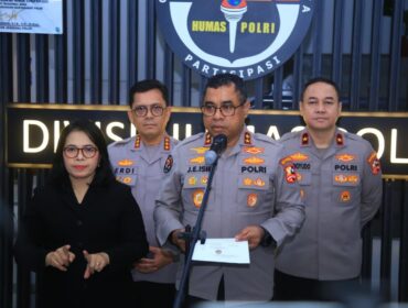 Mutasi besar kembali terjadi di tubuh Polri 🚔 Sebanyak 108 Pati dan Pamen mengalami rotasi jabatan, termasuk 9 Kapolda dan PJU Mabes Polri.
