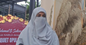 Umi Pipik Terharu Saksikan Pernikahan Nathalie Holscher