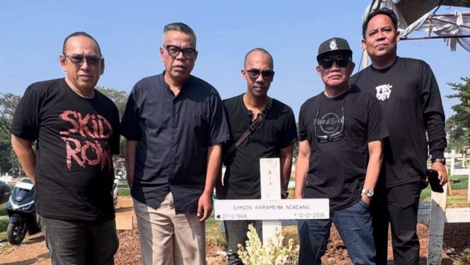 
					Abdel Achrian Akhirnya Ziarah ke Makam Sahabat Sejati, Temon