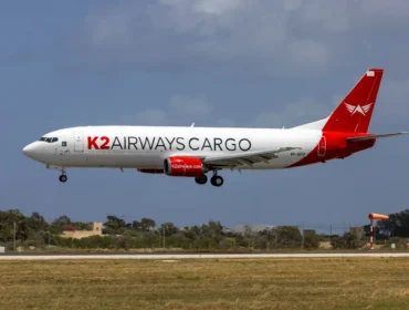 Boeing 737 kargo yang dilaporkan hilang usai mengalami gangguan navigasi saat penerbangan.