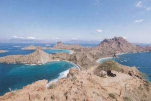 Pemandangan Pulau Padar di kawasan Taman Nasional Komodo.
