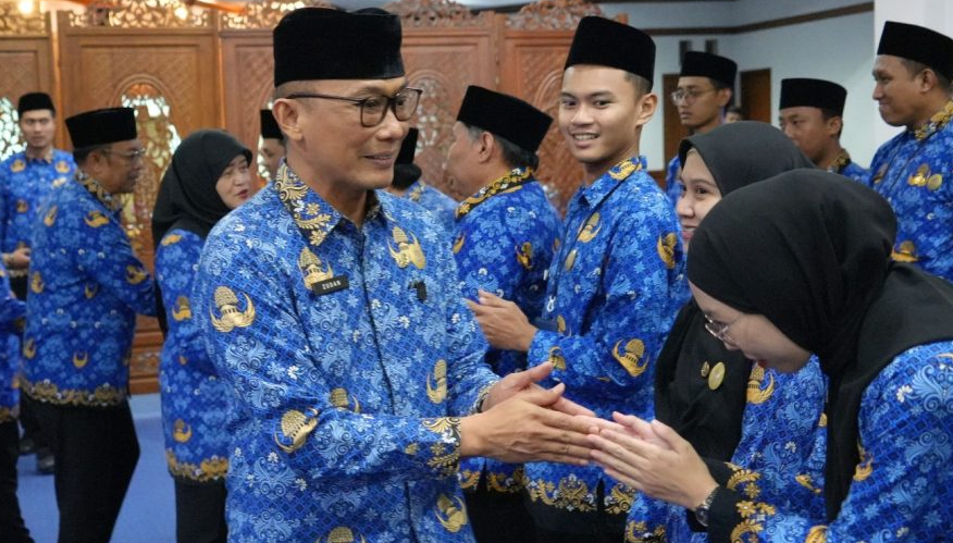 Kepala BKN menegaskan hanya 384 dari total 2.722 orang yang benar-benar berstatus keluar dari ASN.