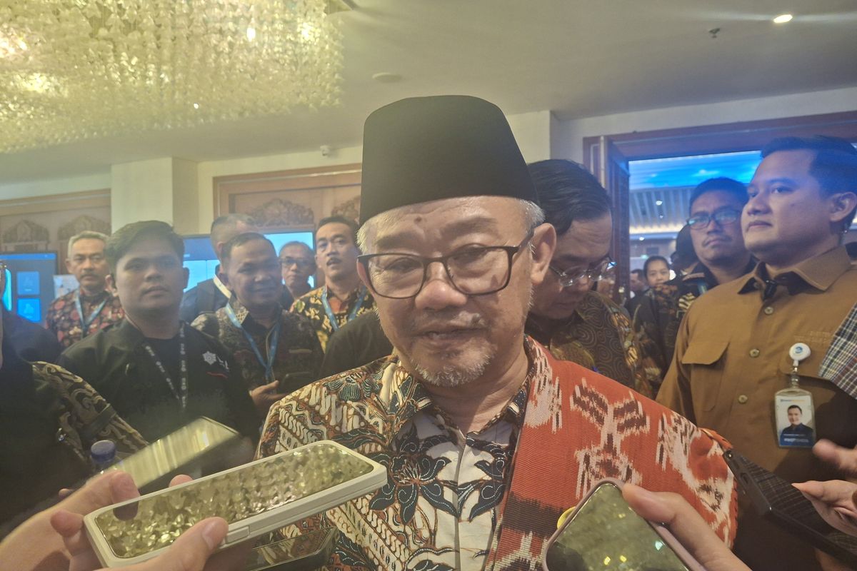 Papan digital menjadi bagian dari program digitalisasi pendidikan di sekolah-sekolah NTT.