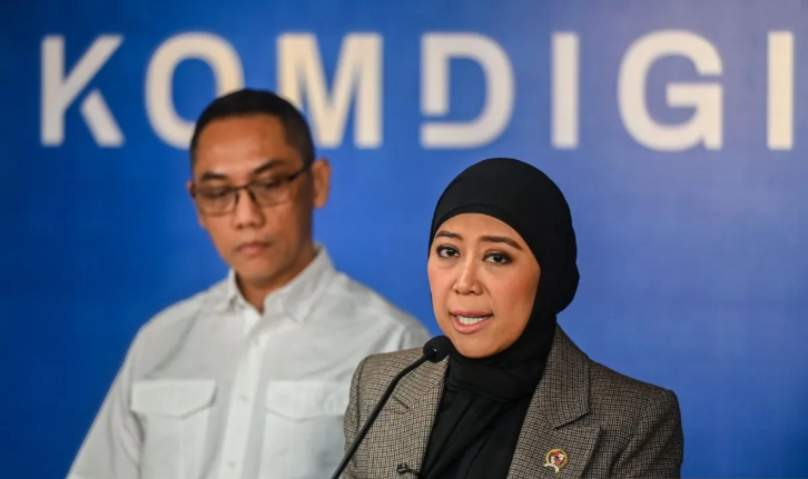Komdigi memberi teguran kepada 25 PSE yang belum memenuhi kewajiban pendaftaran.