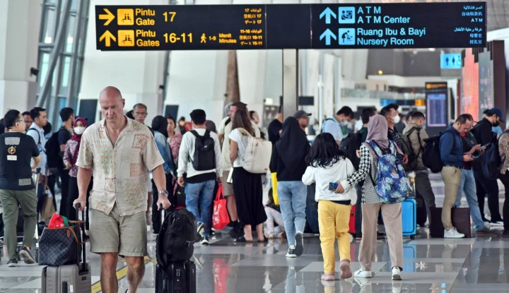 Bandara Soetta Rugi Rp40 Miliar Usai Dibatasi Abu Vulkanik Anak Krakatau